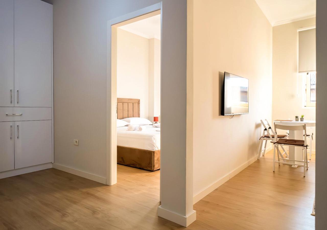 Home Inn Apartment 2 Near City Center ティラナ エクステリア 写真